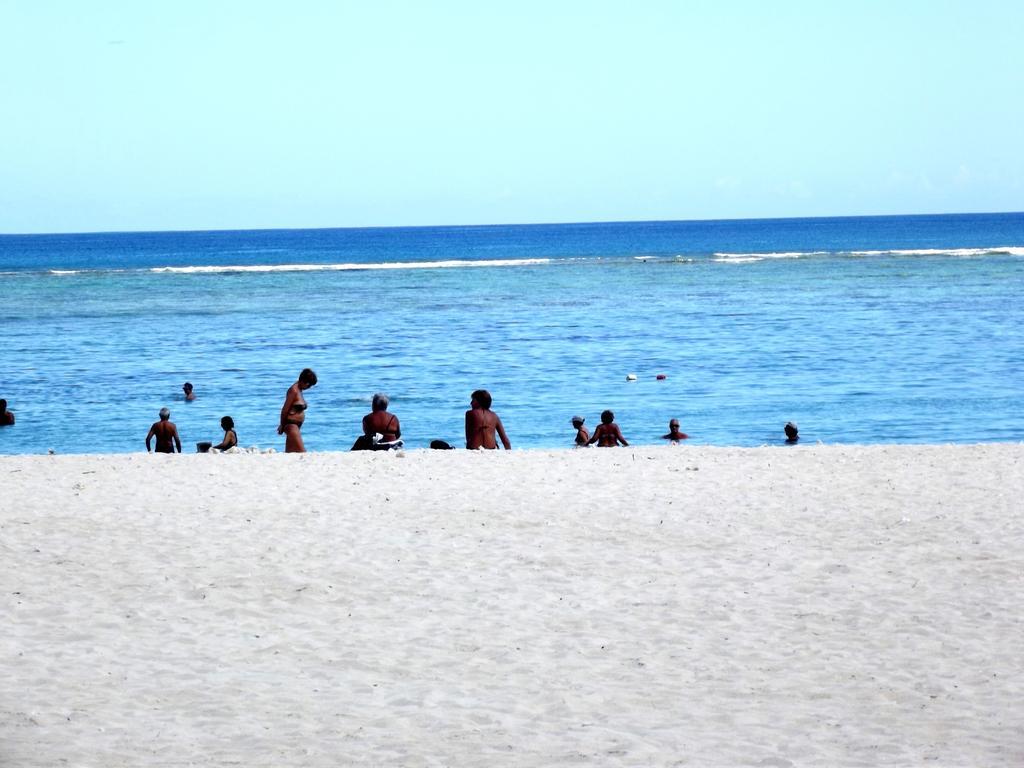 West Front One No 4 With Seafront - Licensed By Tourism Authority 14977 Flic En Flac Mauritius Kültér fotó